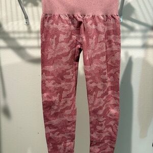 NVGTN Seamless Leggings Size Medium